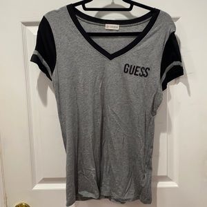 Guess top